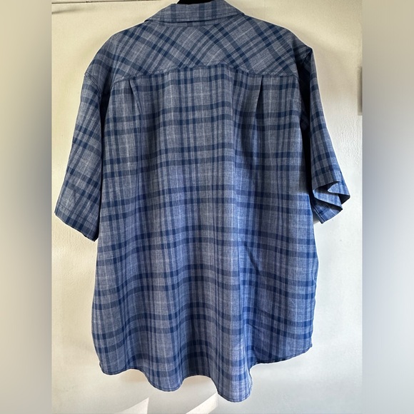 Orvis Button Up - Picture 2 of 3